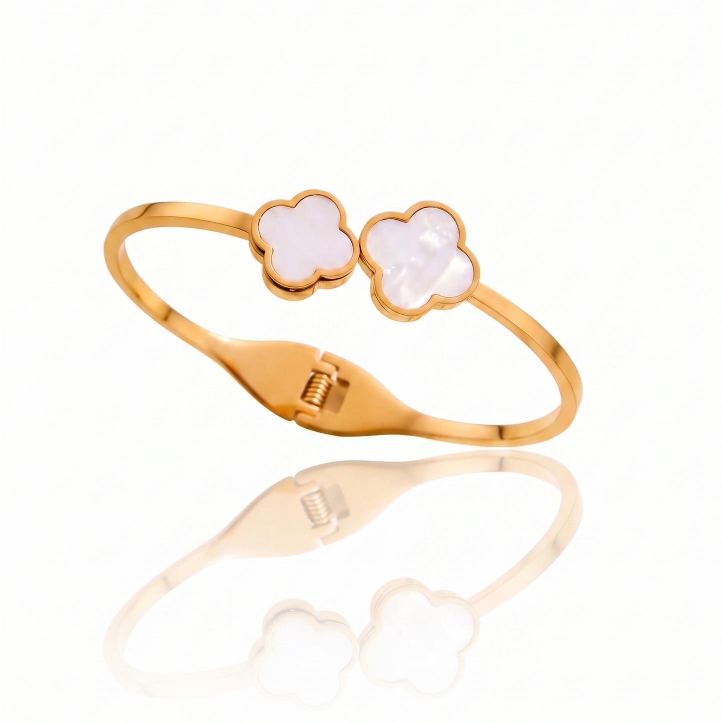 Pearl Horizon Bangle