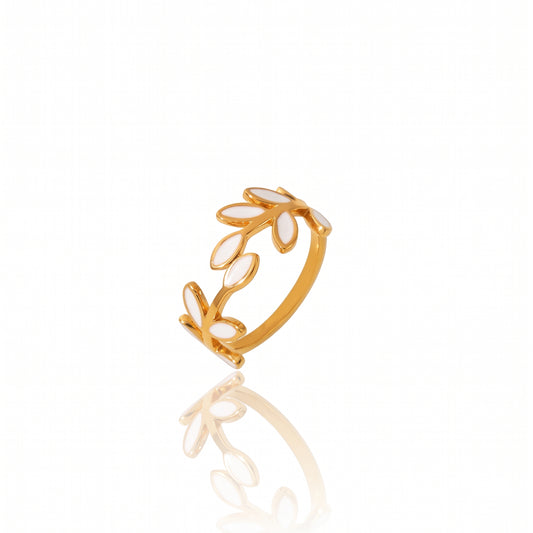 Petite Boom Ring